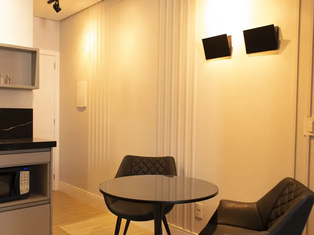 Apartamento 1 quarto e 1 banheiro, para alugar, no bairro Córrego Grande em Florianópolis