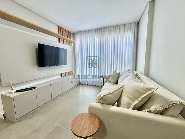Apartamento com 78m² 2 quartos e 3 banheiros, para alugar, no bairro Jurerê Internacional em Florianópolis