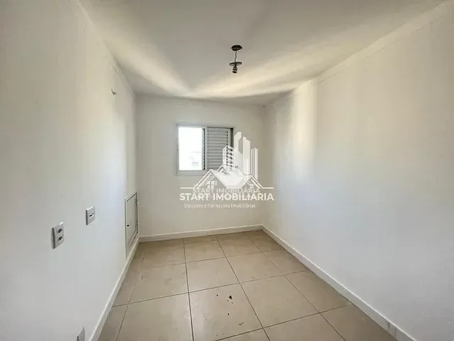 Apartamento 1 quarto e 1 banheiro, à venda, no bairro Quinta Ranieri em Bauru