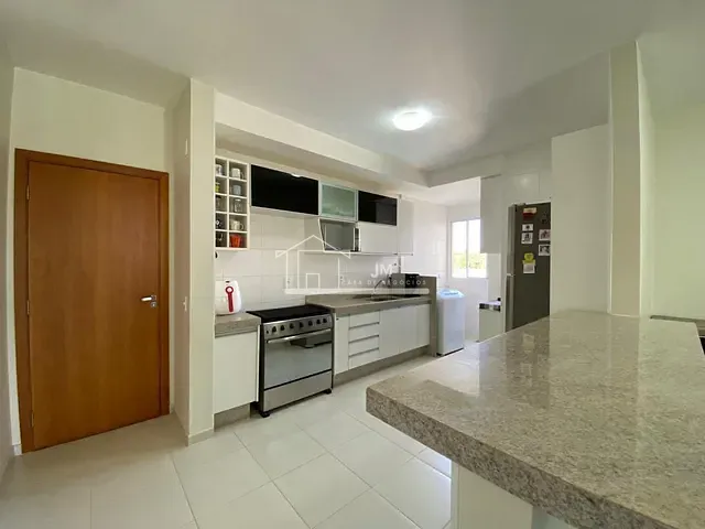 Apartamento com 90m² 3 quartos e 2 banheiros, à venda, no bairro Santa Mônica em Uberlândia