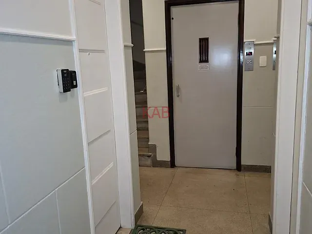 Apartamento 1 quarto e 2 banheiros, à venda, no bairro Leblon em Rio de Janeiro
