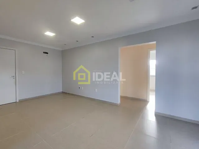 Apartamento 3 quartos e 2 banheiros, à venda, no bairro Parque de Exposições em Concórdia