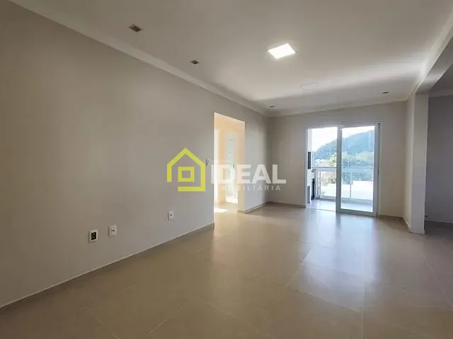 Apartamento 3 quartos e 2 banheiros, à venda, no bairro Parque de Exposições em Concórdia