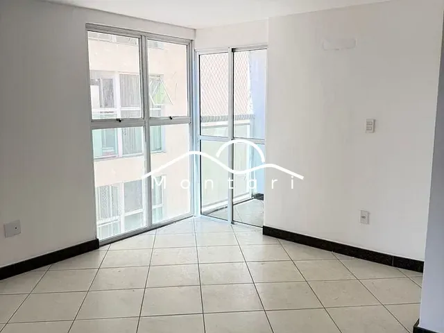 Apartamento 2 quartos e 2 banheiros, à venda ou para alugar, no bairro Nossa Senhora das Graças em Volta Redonda
