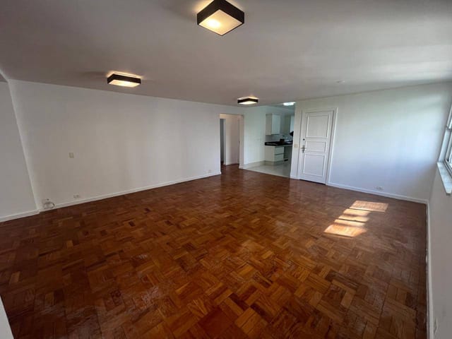 Apartamento 3 quartos e 4 banheiros, para alugar, no bairro Jardim Paulistano em São Paulo
