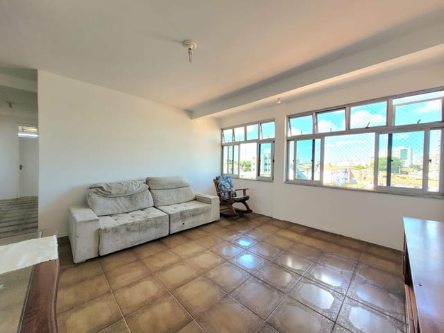 Apartamento 4 quartos e 3 banheiros, à venda, no bairro Carlito Pamplona em Fortaleza