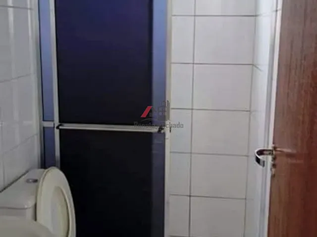 Apartamento 2 quartos e 1 banheiro, à venda, no bairro Vila Passos em Arapongas