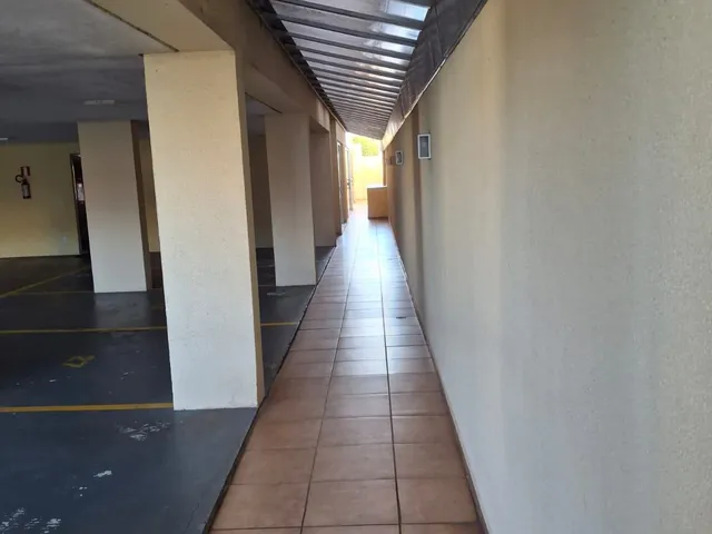 Apartamento com 146m² 3 quartos e 1 banheiro, à venda, no bairro Centro em Cambé