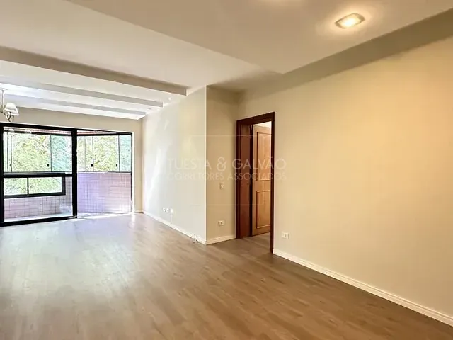 Apartamento com 126m² 4 quartos e 3 banheiros, à venda, no bairro Bigorrilho em Curitiba