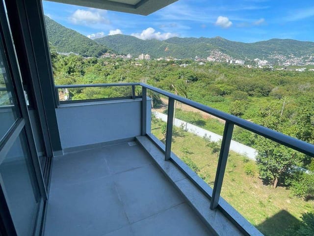 Apartamento com 145m² 2 quartos e 3 banheiros, à venda, no bairro Cacupé em Florianópolis