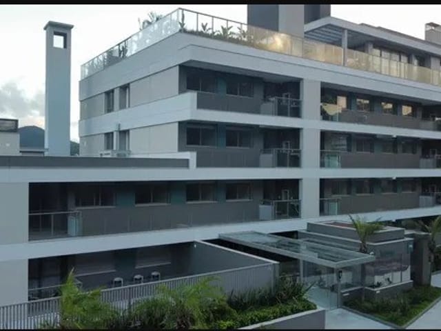 Apartamento com 145m² 2 quartos e 3 banheiros, à venda, no bairro Cacupé em Florianópolis