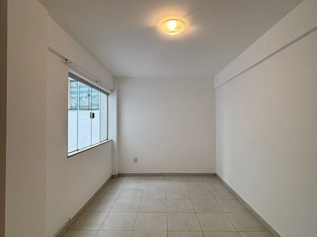 Apartamento com 50m² 1 quarto e 1 banheiro, para alugar, no bairro CIDADE NOVA em Itaperuna