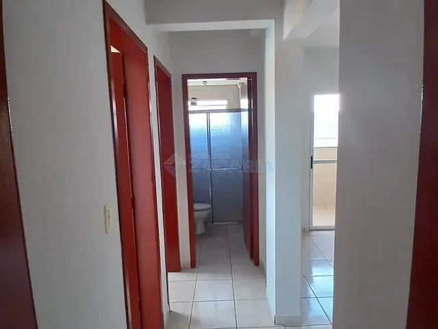 Apartamento 3 quartos e 1 banheiro, para alugar, no bairro Loteamento Residencial Jaçanã em Apucarana