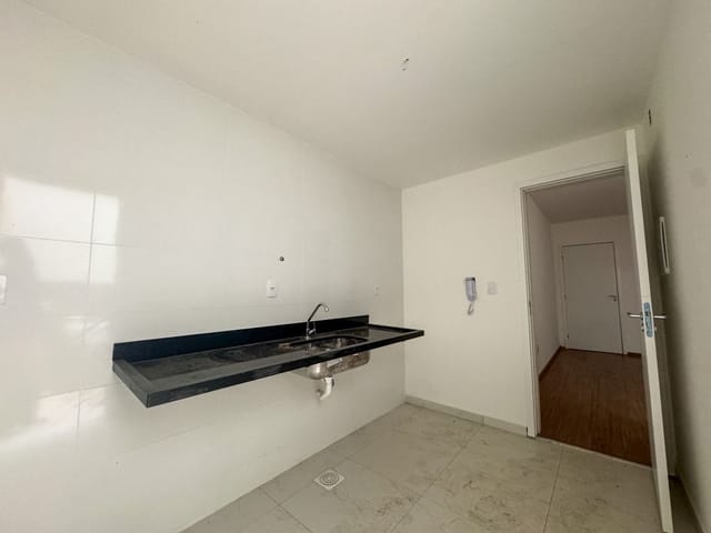 Apartamento 1 quarto e 1 banheiro, à venda, no bairro Aeroporto em Juiz de Fora