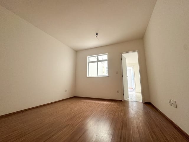 Apartamento 1 quarto e 1 banheiro, à venda, no bairro Aeroporto em Juiz de Fora