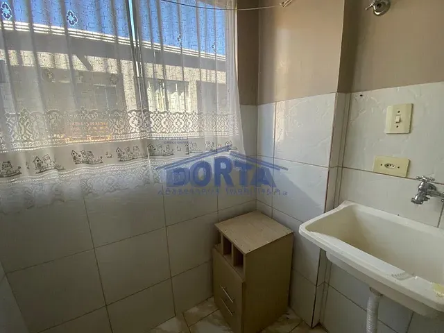 Apartamento 2 quartos e 1 banheiro, à venda, no bairro Lancaster em Foz do Iguaçu
