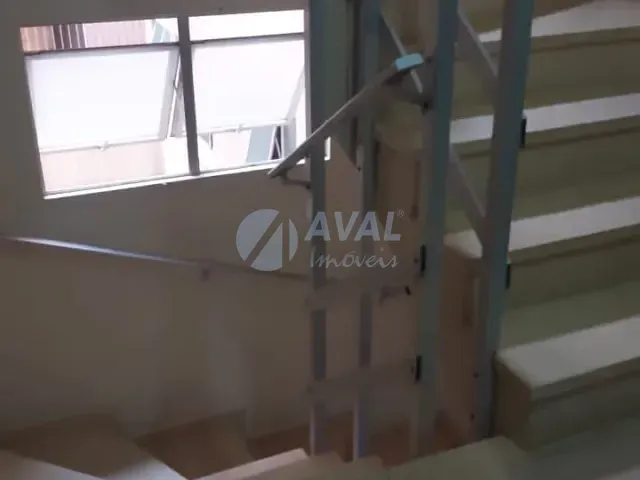 Apartamento 3 quartos e 1 banheiro, para alugar, no bairro Alto da Glória em Curitiba