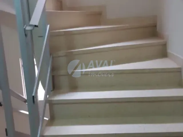 Apartamento 3 quartos e 1 banheiro, para alugar, no bairro Alto da Glória em Curitiba