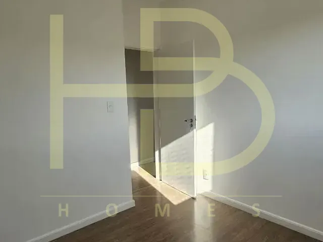 Apartamento 2 quartos e 1 banheiro, à venda, no bairro Jardim Simus em Sorocaba