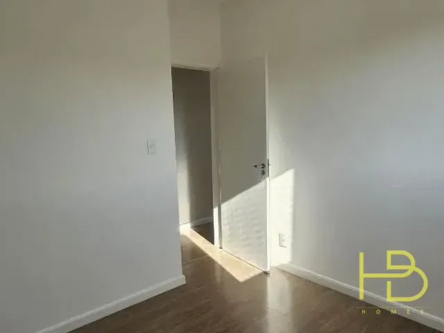 Apartamento 2 quartos e 1 banheiro, à venda, no bairro Jardim Simus em Sorocaba