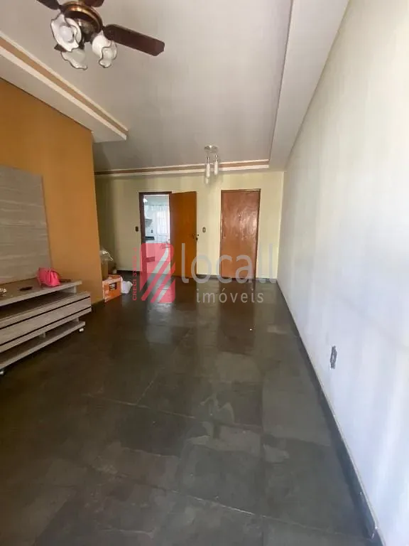 Apartamento com 3 quartos à venda, 153m² — foto 1 de 17