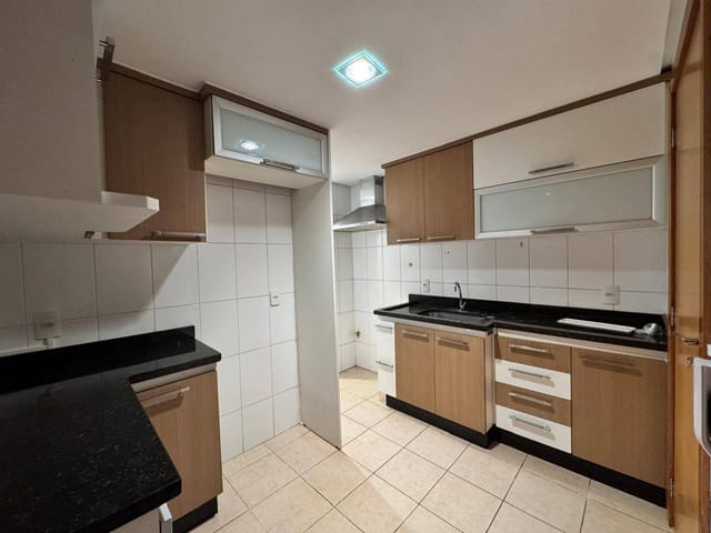 Apartamento 4 quartos e 3 banheiros, à venda ou para alugar, no bairro Alto da Glória em Goiânia