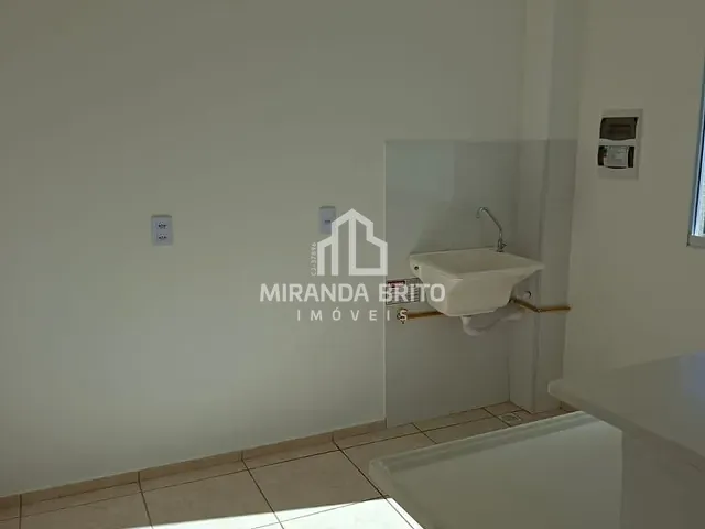Apartamento 2 quartos e 1 banheiro, à venda, no bairro Jardim Belo Horizonte em Aparecida de Goiânia