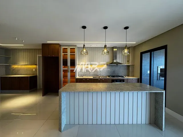 Apartamento com 278m² 3 quartos e 2 banheiros, à venda, no bairro Oficinas em Ponta Grossa