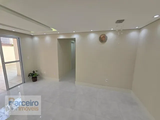 Apartamento 2 quartos e 1 banheiro, à venda, no bairro Vila Carmosina em São Paulo