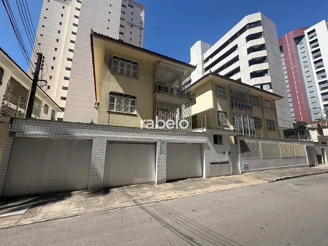 Apartamento 3 quartos e 3 banheiros, para alugar, no bairro Meireles em Fortaleza