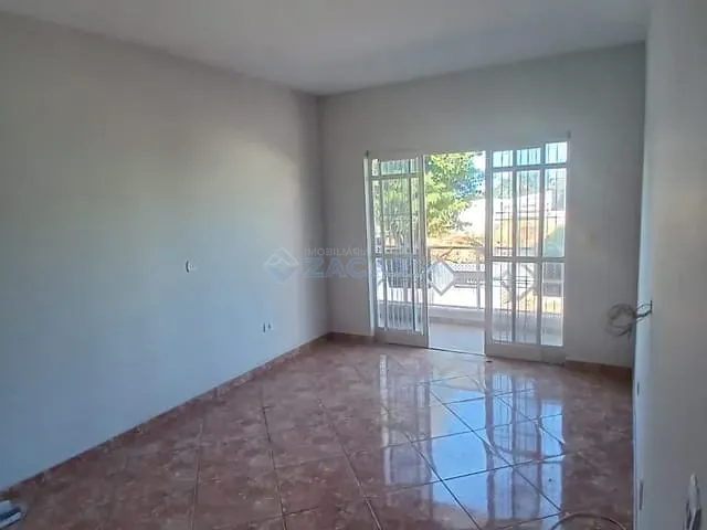 Apartamento 2 quartos e 3 banheiros, à venda, no bairro Jardim Menegazzo em Apucarana