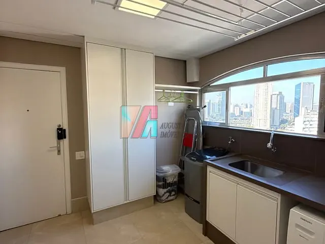 Apartamento 3 quartos e 5 banheiros, à venda, no bairro Vila Morumbi em São Paulo