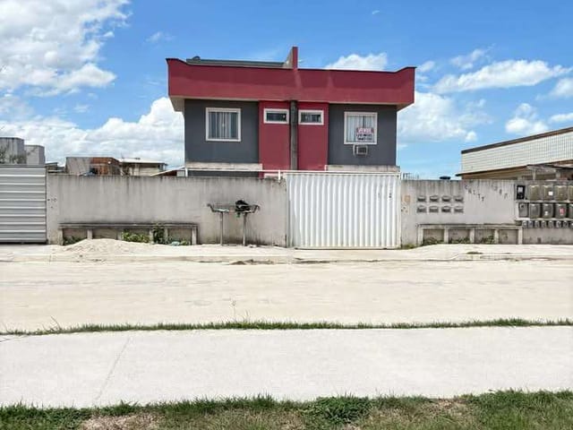 Apartamento 2 quartos e 1 banheiro, à venda, no bairro Enseada das Gaivotas em Rio das Ostras