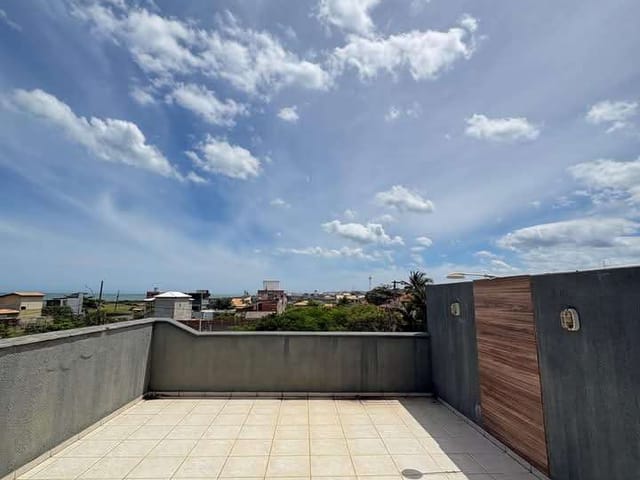 Apartamento 2 quartos e 1 banheiro, à venda, no bairro Enseada das Gaivotas em Rio das Ostras