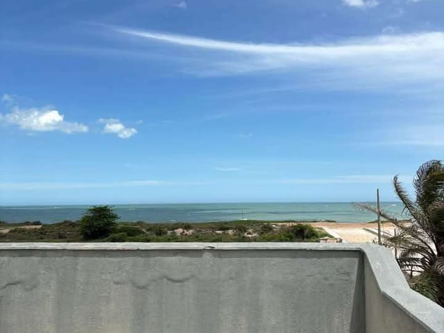 Apartamento 2 quartos e 1 banheiro, à venda, no bairro Enseada das Gaivotas em Rio das Ostras