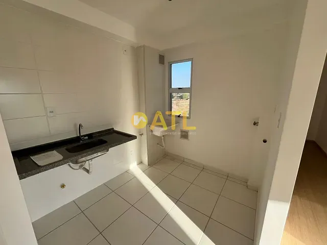 Apartamento com 49m² 2 quartos e 1 banheiro, à venda, no bairro Vila São Luiz em Ourinhos