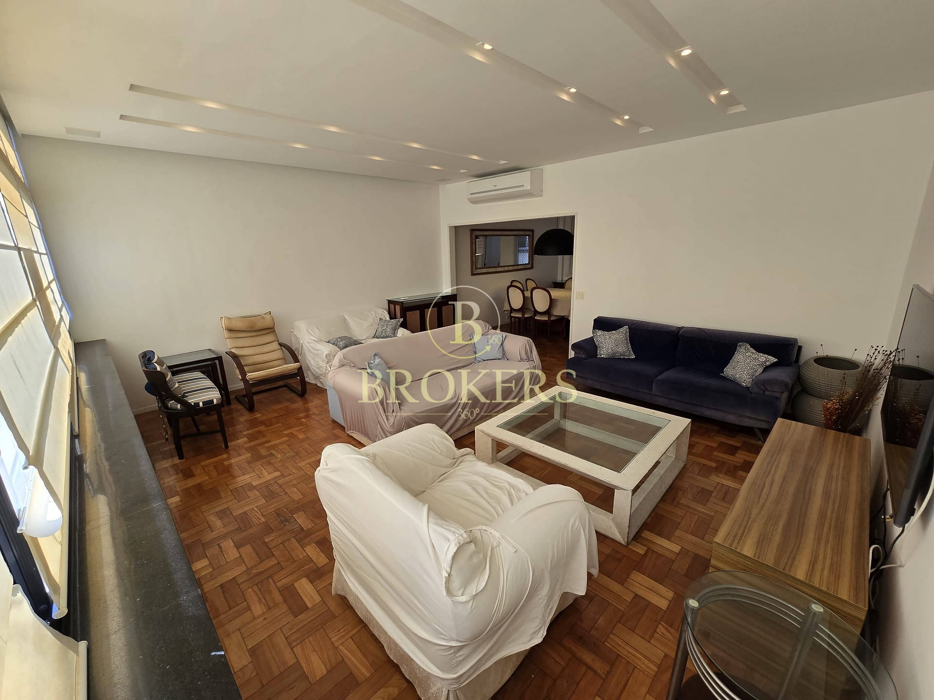 Apartamento à venda, Rua Prudente de Morais - Ipanema. Sala em 3 ambientes, 3 quartos sendo 1 suíte, cozinha e dependências - 135 m² - 1 vaga escritura