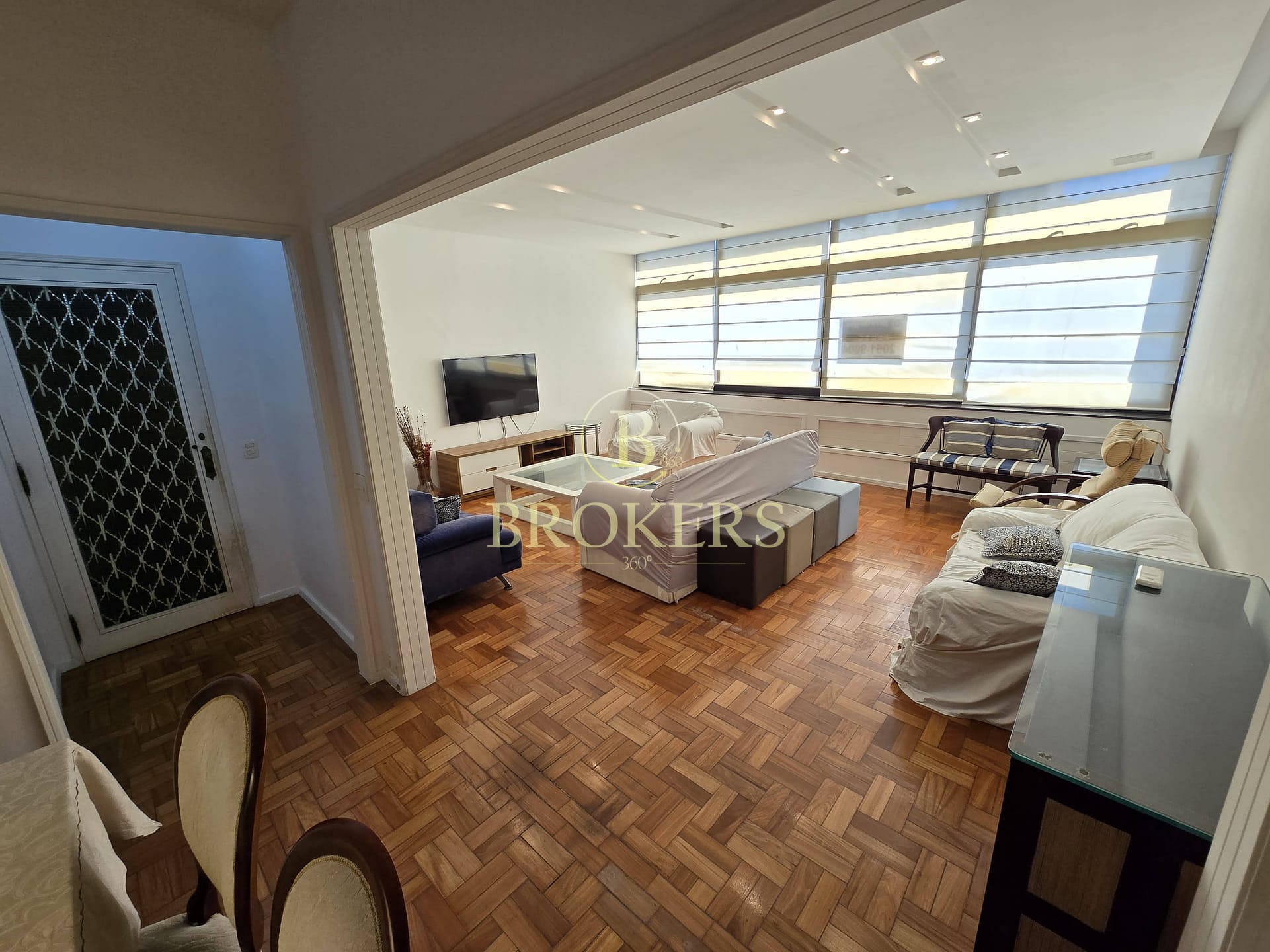 Apartamento à venda, Rua Prudente de Morais - Ipanema. Sala em 3 ambientes, 3 quartos sendo 1 suíte, cozinha e dependências - 135 m² - 1 vaga escritura