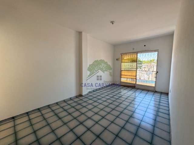 Apartamento 3 quartos e 3 banheiros, para alugar, no bairro Centro em Corumbá