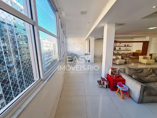 Apartamento com 270m² 3 quartos e 4 banheiros, à venda, no bairro Copacabana em Rio de Janeiro