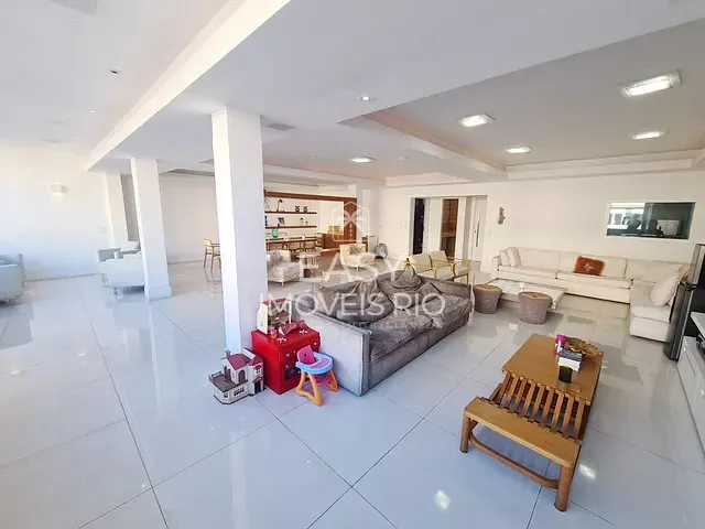 Apartamento com 270m² 3 quartos e 4 banheiros, à venda, no bairro Copacabana em Rio de Janeiro