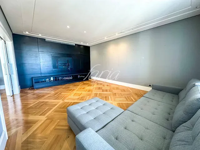 Apartamento 4 quartos e 6 banheiros, à venda, no bairro Jardim Paulista em São Paulo