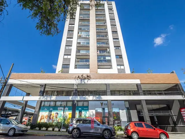 Apartamento com 37m² 1 quarto e 1 banheiro, à venda ou para alugar, no bairro Capão Raso em Curitiba