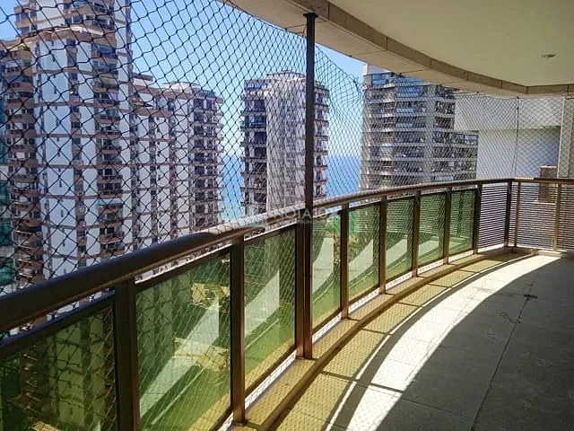 Apartamento com 140m² 4 quartos e 3 banheiros, à venda ou para alugar, no bairro Barra da Tijuca em Rio de Janeiro