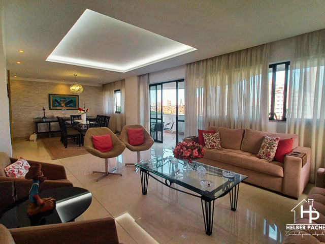 Apartamento com 336m² 4 quartos e 3 banheiros, à venda, no bairro Graça em Salvador