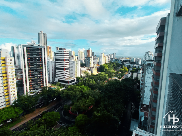 Apartamento com 336m² 4 quartos e 3 banheiros, à venda, no bairro Graça em Salvador