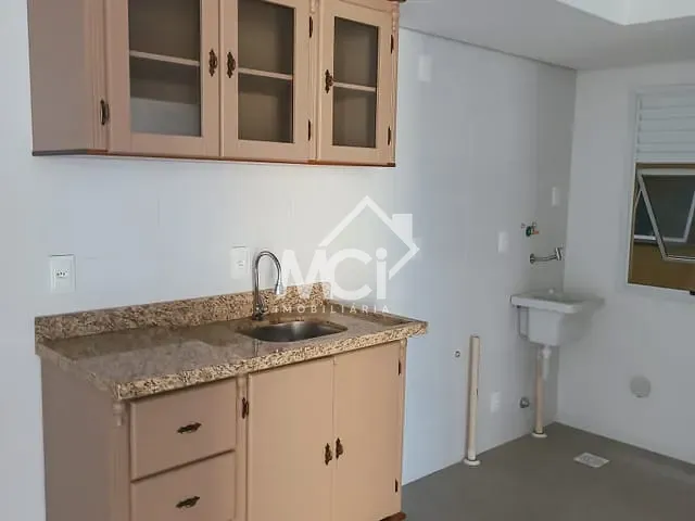 Apartamento com 92m² 2 quartos e 1 banheiro, à venda, no bairro Centro em Pelotas