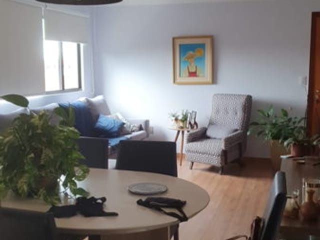Apartamento com 107m² 3 quartos e 3 banheiros, à venda, no bairro Centro em Londrina