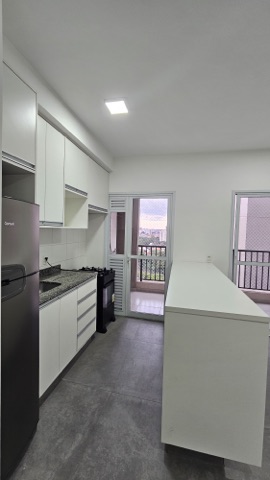 Apartamento 2 quartos e 1 banheiro, para alugar, no bairro Alphaville Empresarial em Barueri