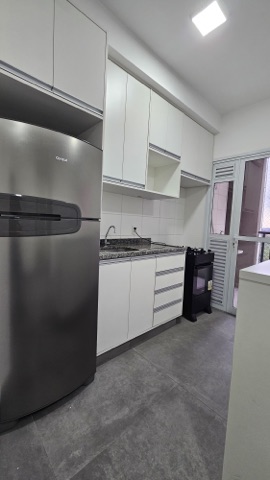 Apartamento 2 quartos e 1 banheiro, para alugar, no bairro Alphaville Empresarial em Barueri